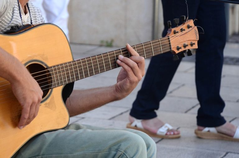 Top Guitar Learning Tips You Should Know